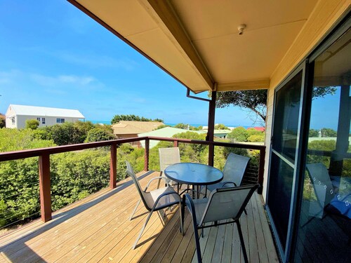 Bashams Beach House 7 Sun Crt Middleton