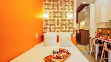 Estudio | Caja de seguridad en la habitación y insonorización