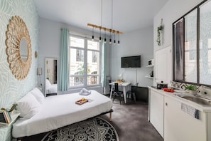 Apartment | In-room safe, iron/ironing board, free WiFi - WS Louvre - Etienne Marcel (Paris)