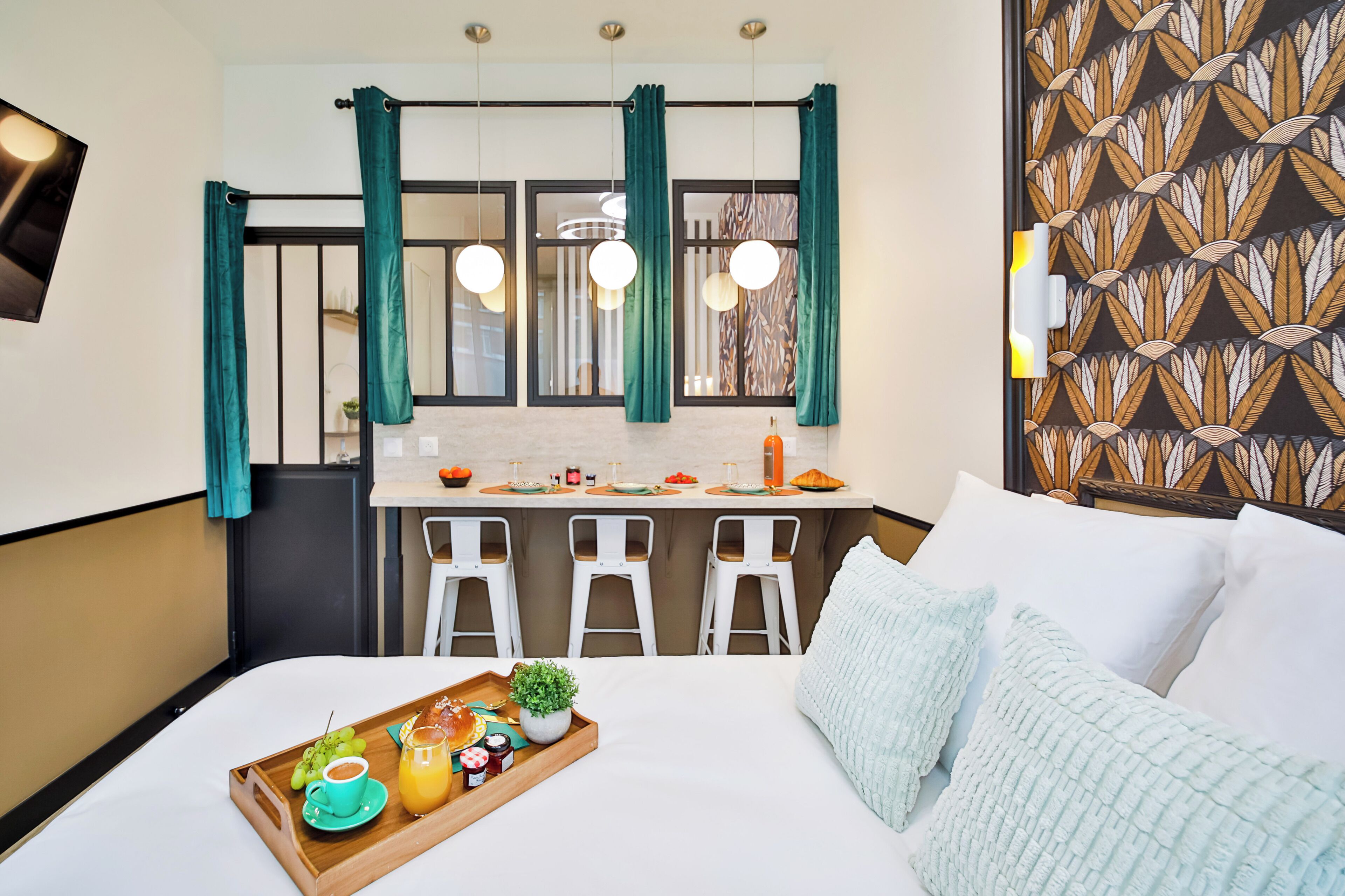 Apartment | In-room safe, soundproofing, iron/ironing board, free WiFi