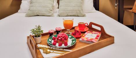 In-room safe, iron/ironing board, free WiFi