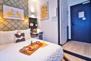 Studio | In-room safe, iron/ironing board, free WiFi - WS Notre-Dame - Jussieu (Paris)