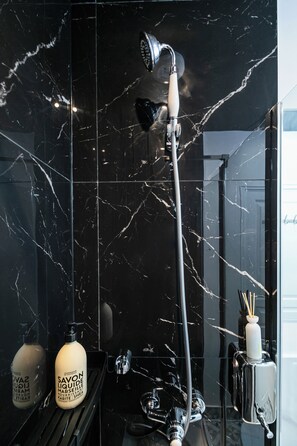 Bathroom - WS Notre-Dame - Jussieu (Paris)