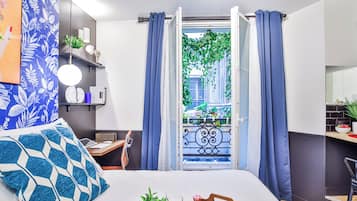 Studio | In-room safe, iron/ironing board, free WiFi