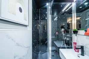Bathroom - WS Louvre - Saint-Germain (Paris)