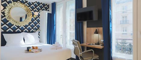 Apartment | 1 bedroom, in-room safe, iron/ironing board, free WiFi