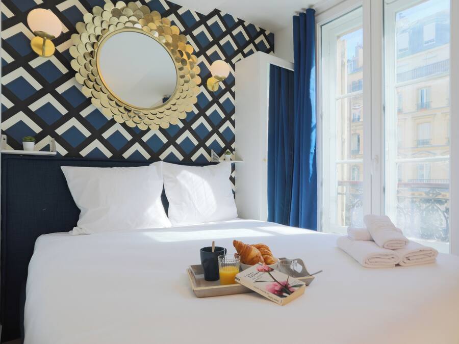 Apartment | In-room safe, iron/ironing board, free WiFi