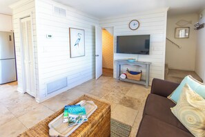 Smart TV - Whispering Sands 1A - Steps from the Beach (Santa Rosa Beach)