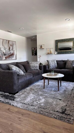 Smart TV, video games