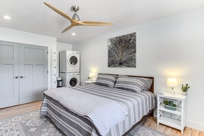 1 Schlafzimmer, Schreibtisch, WLAN, Bettwäsche