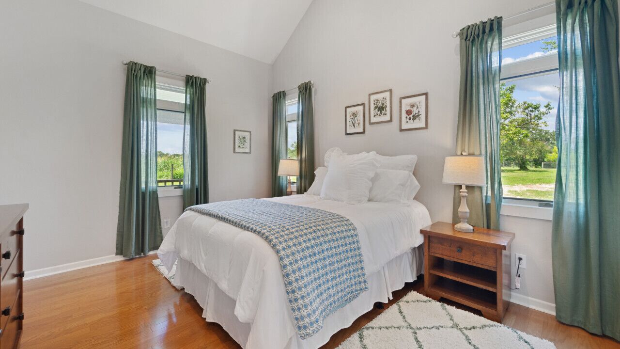 4 chambres, lit parapluie, Wi-Fi, draps fournis