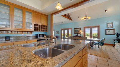 Hidden Gem: Spacious Countryside Retreat w/ Pool