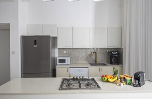 Luxury Penthouse | Private kitchen | Microwave, oven, kitchen islands - Penthouse ofek eilat (Eilat)