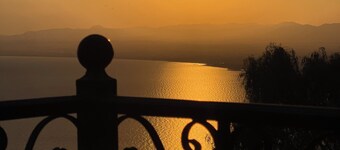 Traditional and cozy with a great view 