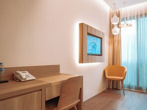 Premier King, Window | Living area - A Hotel Bugis (Singapore)