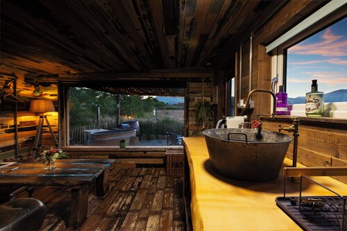 Romantic Rural Retreat - Rustic Cabin in the Mournes with Private Hot Tub