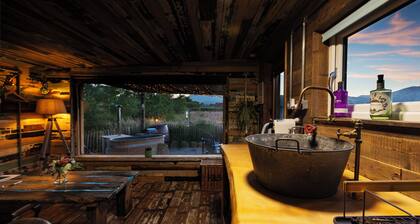 Romantic Rural Retreat - Rustic Cabin in the Mournes with Private Hot Tub