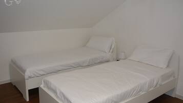 1 soveværelse, skrivebord, strygejern/strygebræt, Wi-Fi