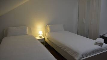 1 chambre, bureau, fer et planche Ă repasser, Wi-Fi