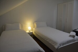 1 Schlafzimmer, Schreibtisch, Bügeleisen/Bügelbrett, WLAN
