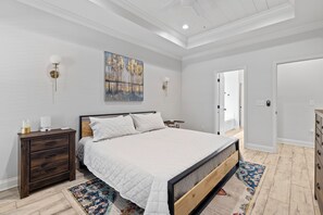 3 bedrooms, iron/ironing board, WiFi