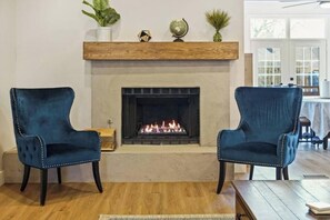 Interior - Traveler's House (Edmond)