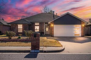 Exterior - Traveler's House (Edmond)