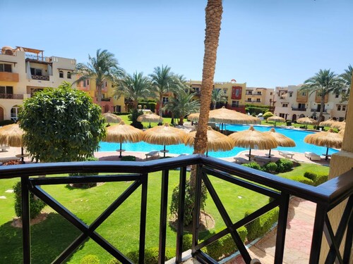 Red Sea Apartment Retreat