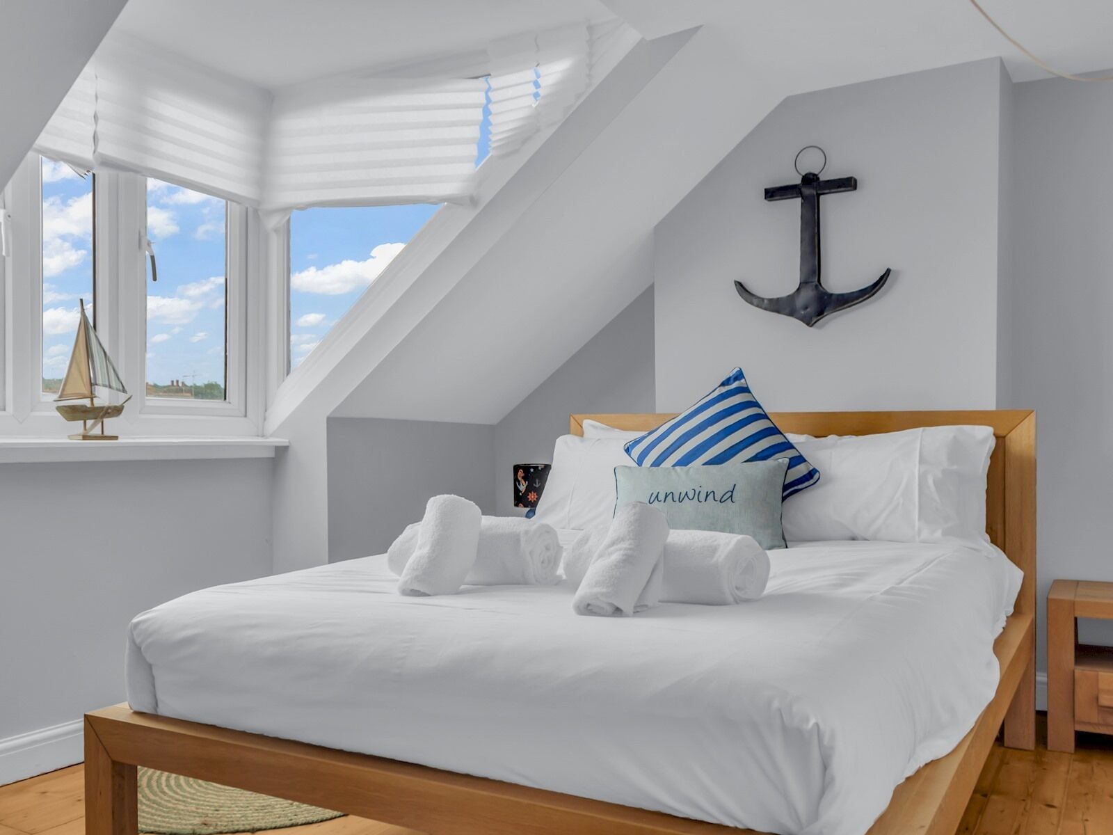 4 soverom, strykejern/-brett, wi-fi (inkludert) og sengetøy