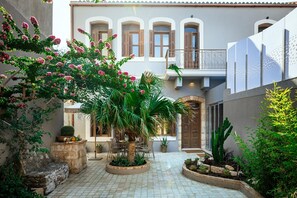 3 bedrooms - Triada Manor House (Heraklion)