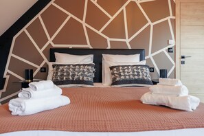 5 bedrooms, iron/ironing board, travel crib, free WiFi - Villa de Rêve à la Campagne : le Domaine de La Combarsou (Sainte-Féréole)