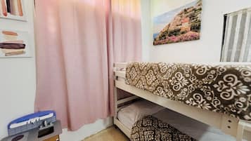 3 sovrum, strykjÀrn/strykbrÀda, wi-fi och sÀngklÀder