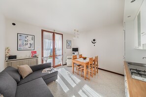Apartment, Terrasse, Seeblick | Eigene Küche