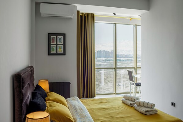 1 soverom, strykejern/-brett, wi-fi og sengetøy