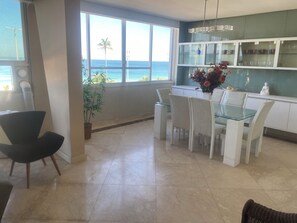 Dining - Amplo Praia de Ipanema (Ipanema Rio de Janeiro)