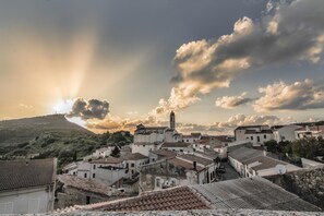 Exterior - The oven home Restored Old House in the quiet Historic Center of Codrongianos. (Codrongianos)