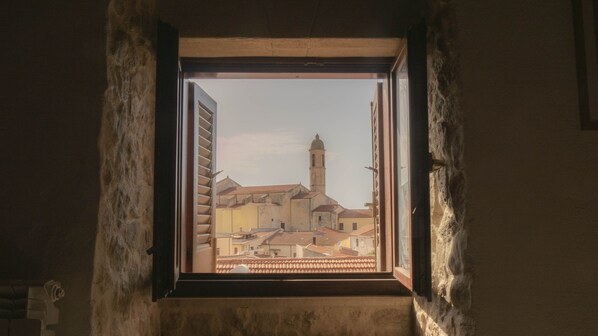 Interior - The oven home Restored Old House in the quiet Historic Center of Codrongianos. (Codrongianos)
