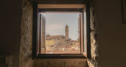 The oven home Restored Old House in the quiet Historic Center of Codrongianos.