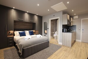 Standard Studio, Accessible, Private Bathroom (Standard(1/6/7/9)) | Interior - The Ironworks Aparthotel (Telford)