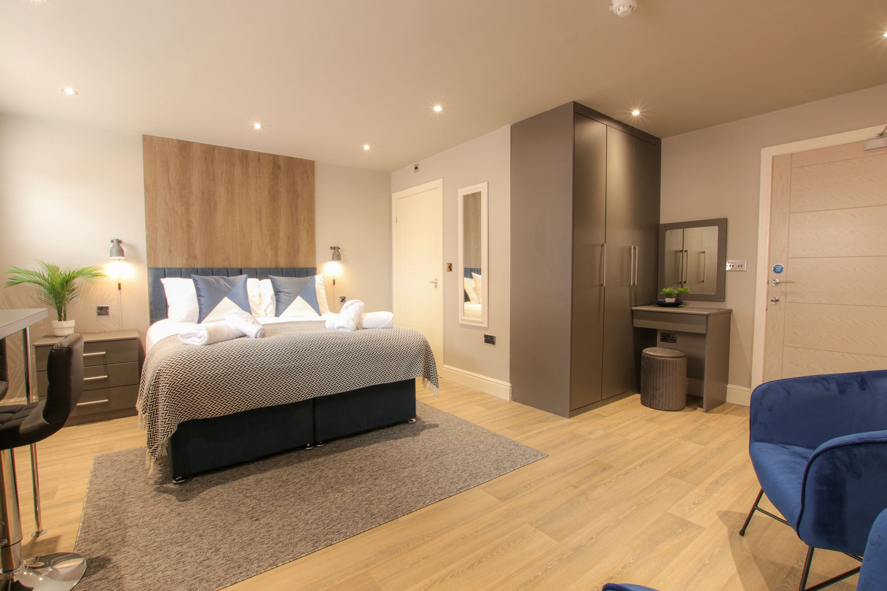 Iron/ironing board, free WiFi