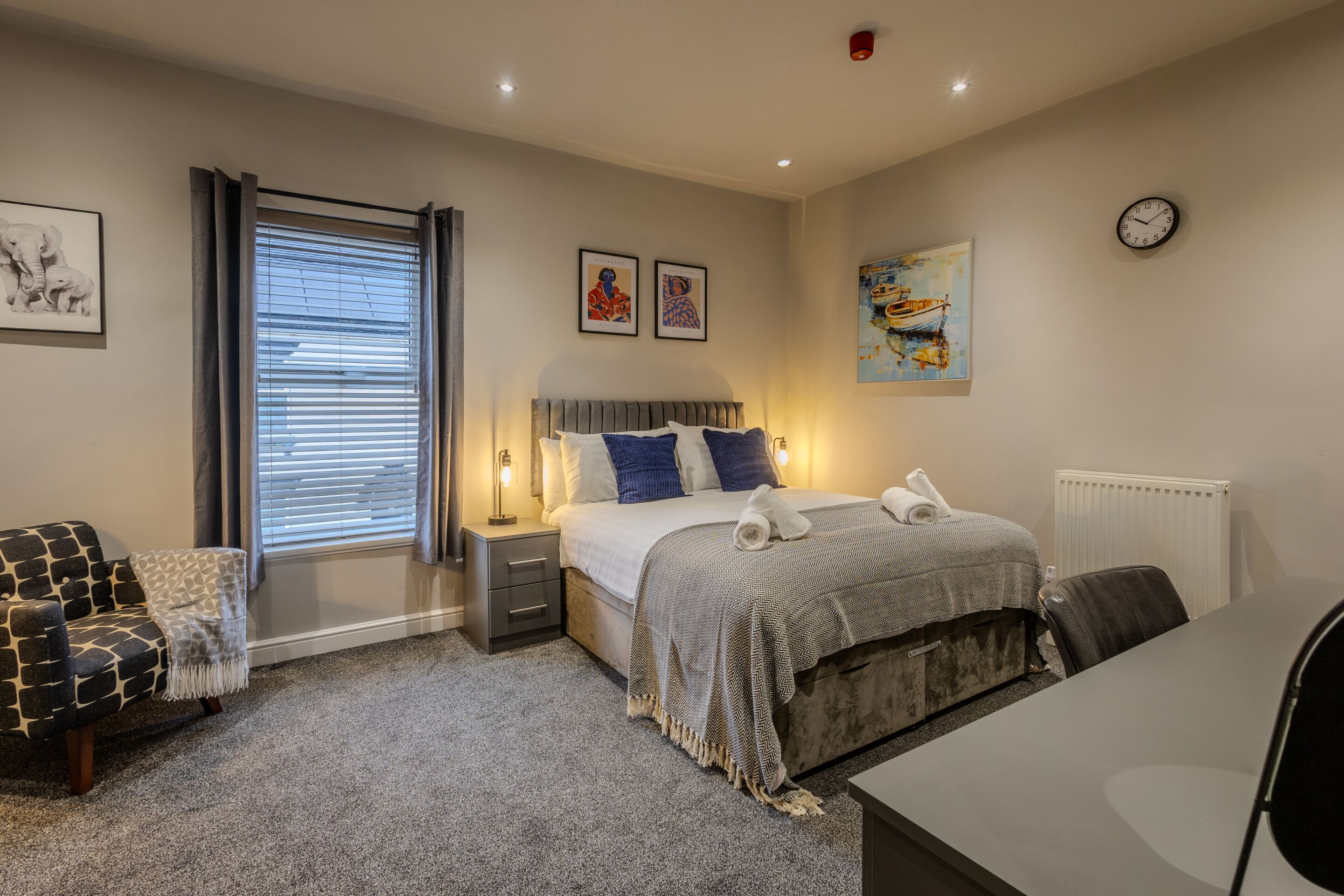 デラックス ダブルルーム エンスイート | アイロン / アイロン台、WiFi (無料)