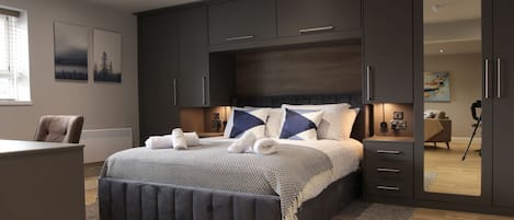 Superior Studio, Accessible, Private Bathroom (Reynolds(4)) | Interior