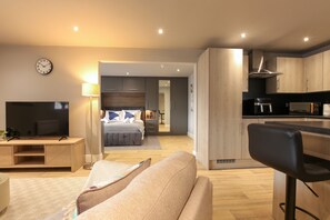 Superior Studio, Accessible, Private Bathroom (Reynolds(4)) | Interior - The Ironworks Aparthotel (Telford)