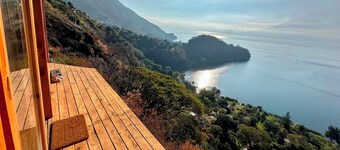 The Chalet - 4 bedrooms - stunning lakeviews