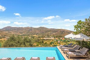 Villa (4 Bedrooms) | Interiör