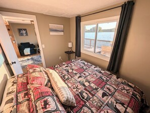 2 bedrooms, desk, WiFi, bed sheets - Lakefront Home with Sunsets, Dock, and Deck! Dogs Stay Free! (Delton)