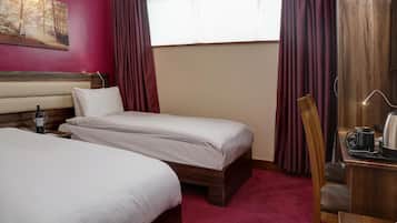 Desk, laptop workspace, iron/ironing board, free WiFi
