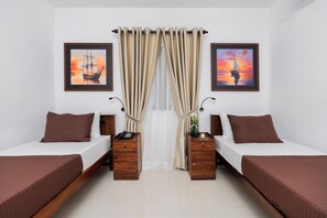 Villa Familiale, 3 chambres, vue jardin (Second Floor) | Fer et planche à repasser, Wi-Fi gratuit, draps fournis