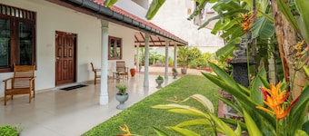 The Islands Breeze Villa