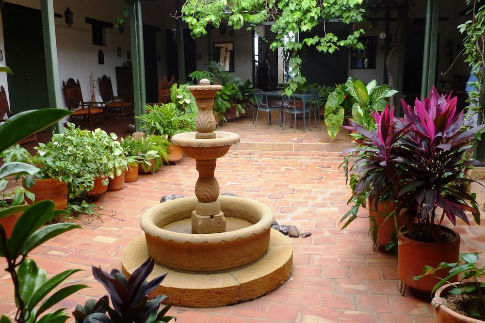 HOTEL MISION SANTA BARBARA